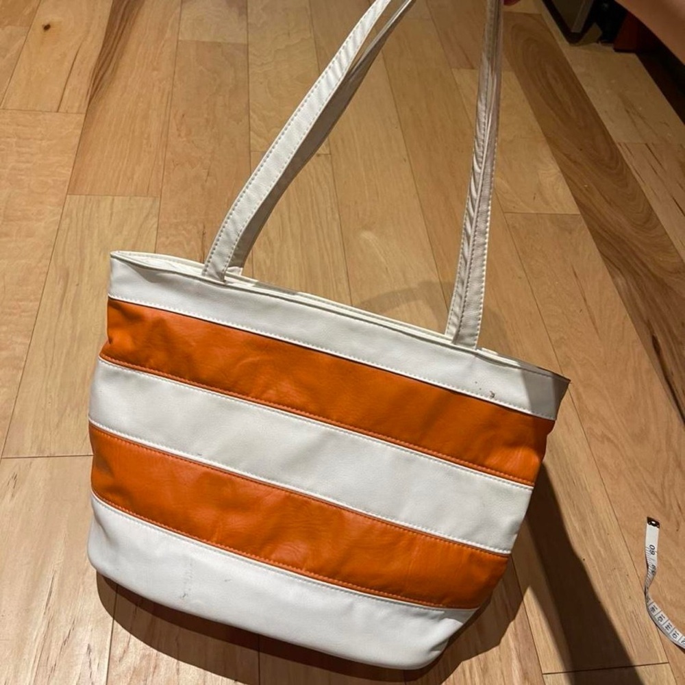 D&G Orange and White Striped Tote - Picture 3 of 4